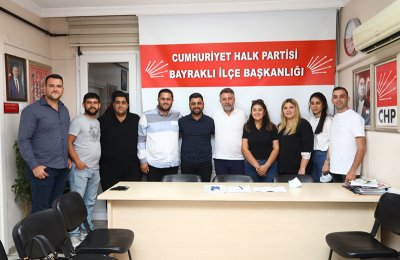 Serdar Sandal CHP  Bayraklı Gençlik Kolları’yla buluştu